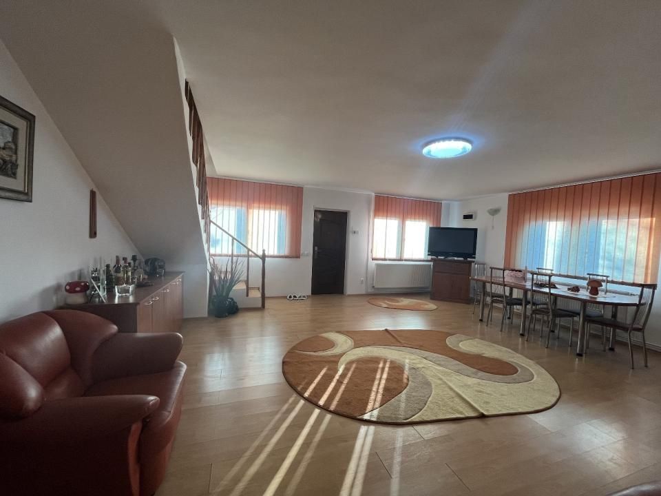 Casă P+M cu vedere spre pădure și teren de 866 mp in Magura Hulubesti – fotografia 3 din 41