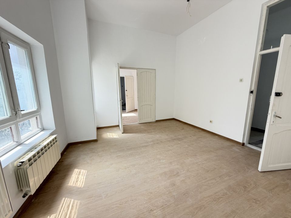 Spatiu de Birou de Inchiriat cu acces si Parcari CENTRU UltraCentral Alba Iulia – fotografia 12 din 16