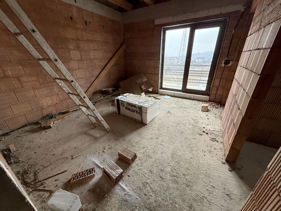 Exclusivitate ! Com 0% ! Duplex 200mp și teren 350m în Apahida, zona Primăriei – fotografia 5 din 30