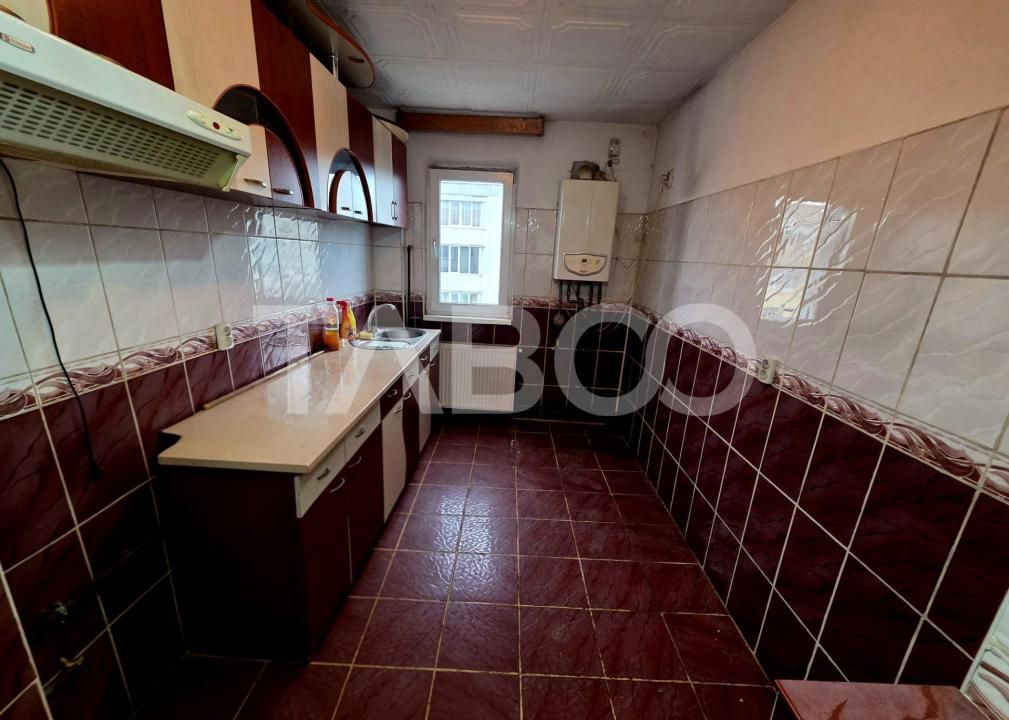 Apartament 2 camere semidecomandat de vanzare etaj 3 T. Vladimirescu – fotografia 3 din 8