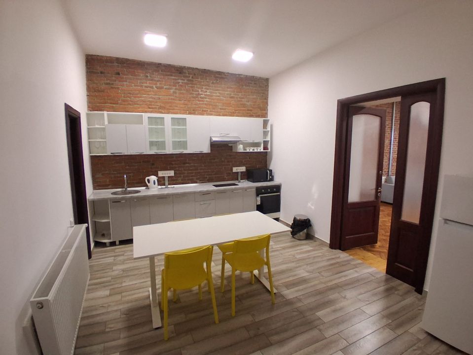 Închiriere apart. mobilat, 86 mp., ultracentral Cluj-Napoca – fotografia 2 din 10