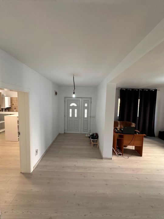 Casă P+1 cu 6 camere de vânzare în Mihail Kogălniceanu – teren 500 mp – fotografia 23 din 31