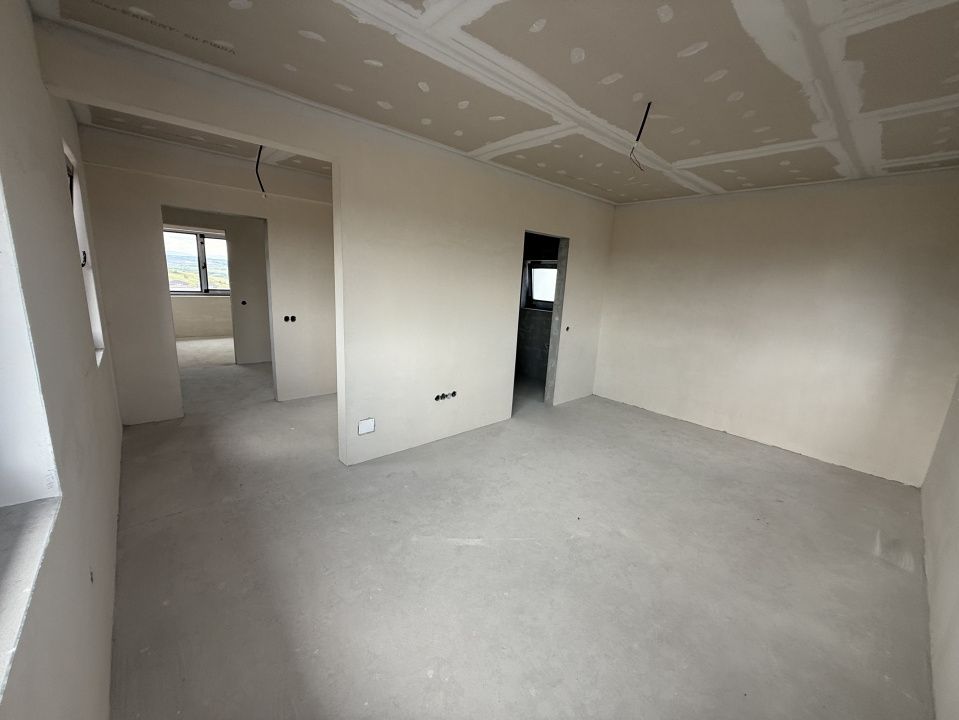 Casă modernă în cartier nou, 130mp utili, teren 610 mp | Dezmir – fotografia 8 din 11