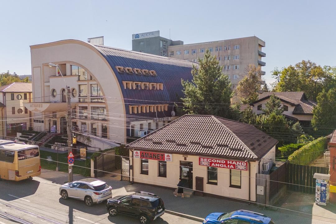 Vilă Grandioasă 650 mp+Spațiu Comercial 110 mp Tătărași Teren 968 mp – fotografia 1 din 20