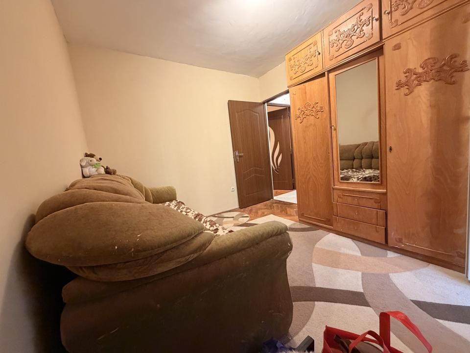 Apartament 3 camere, semidecomandat, 55 mp utili, mobilat, etaj 3 -Girocului – fotografia 4 din 10