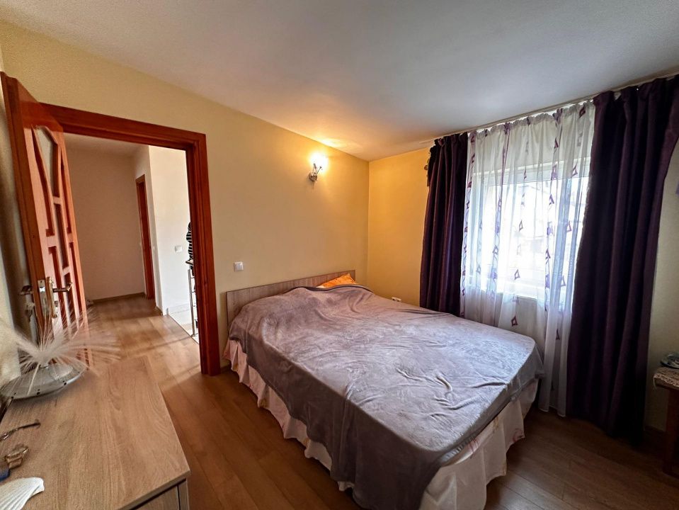 Casa in Centru finisata, mobilata, utilata complet – fotografia 19 din 26