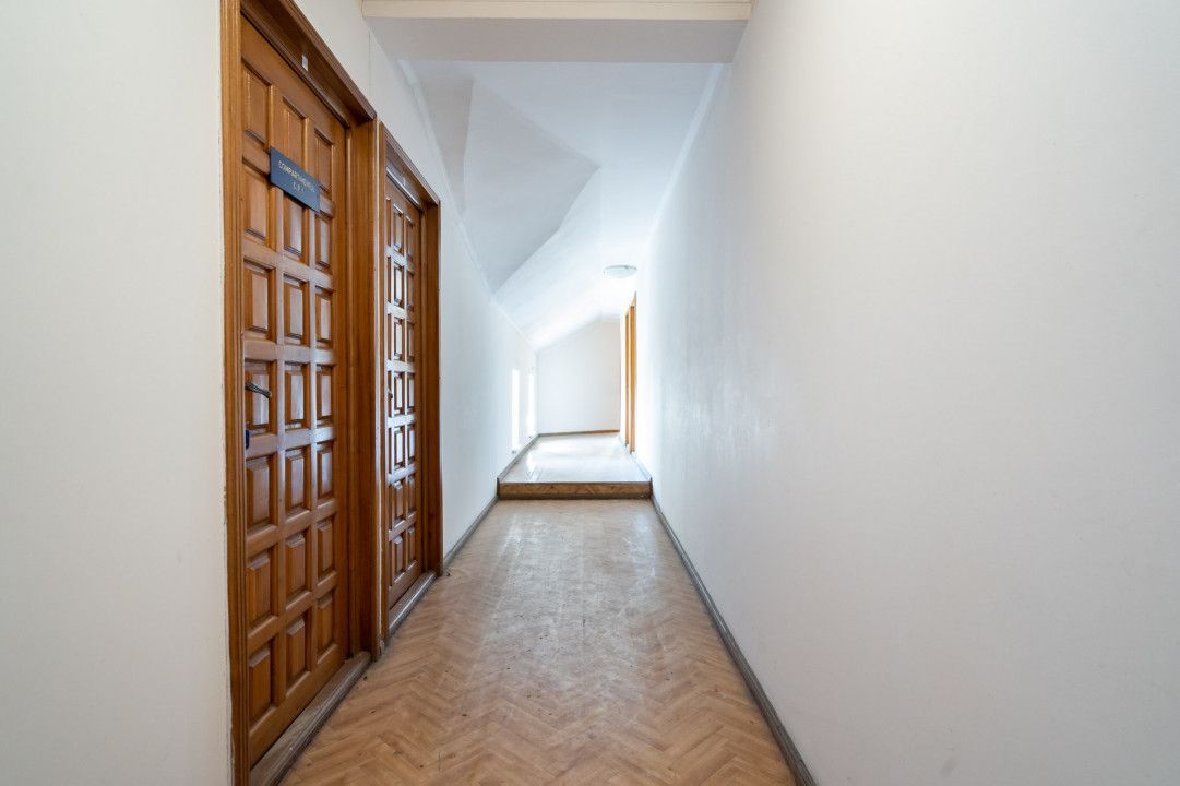 Vila 16 Camere de vanzare Unirii Primaria Sector 3 – fotografia 15 din 28