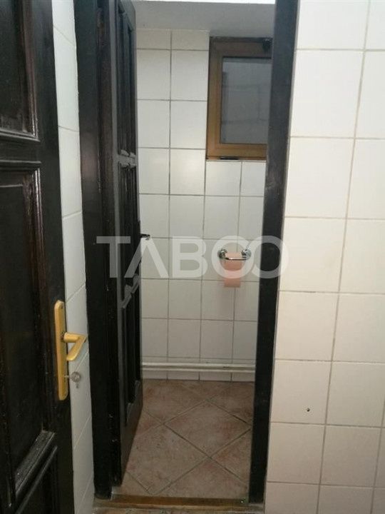 Spatiu de  birouri de vanzare  268 mpu etaj 1  zona Turnisor Sibiu – fotografia 9 din 10