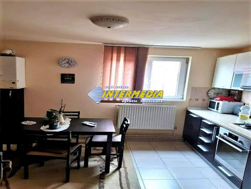 Apartament 3 camere I decomandat I Cetate I balcon I pivnita I zona Mercur I – fotografia 1 din 6