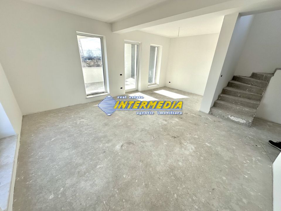 Casa Noua in Cetate 4 camere 117 mp. Teren 340 mp Finisata 90 % – fotografia 13 din 19
