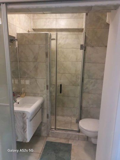 Garsoniera de inchiriat | Calea Victoriei | Metrou | Renovat | Mobilat | Utilat – fotografia 4 din 5