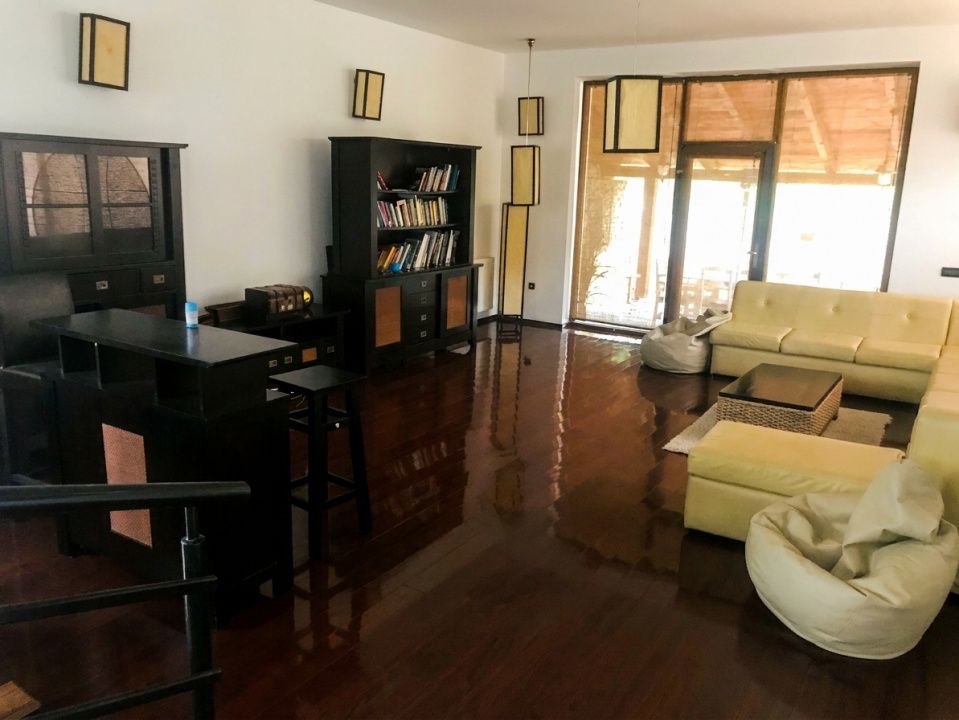 Casa D+P+E de inchiriat in Alba Iulia zona CETATE 350 mp si Teren 600 mp – fotografia 2 din 38