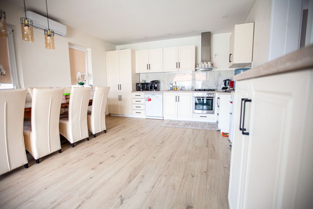 Casa Finisata 6 camere 681 mp.Teren Micesti Renovata Modern Curte Gard Utiliati – fotografia 14 din 68