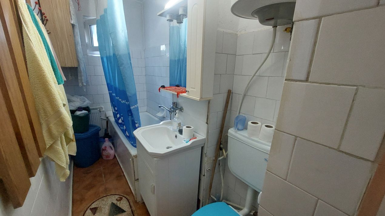 Apartament 3 camere, semidecomandat, etajul 3, Cornitoiu zona Unitatea Militara – fotografia 5 din 7