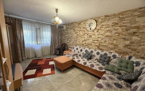Apartament 2 camere decomandat, 52.96 mp, cartier Rovine, zona Bacriz