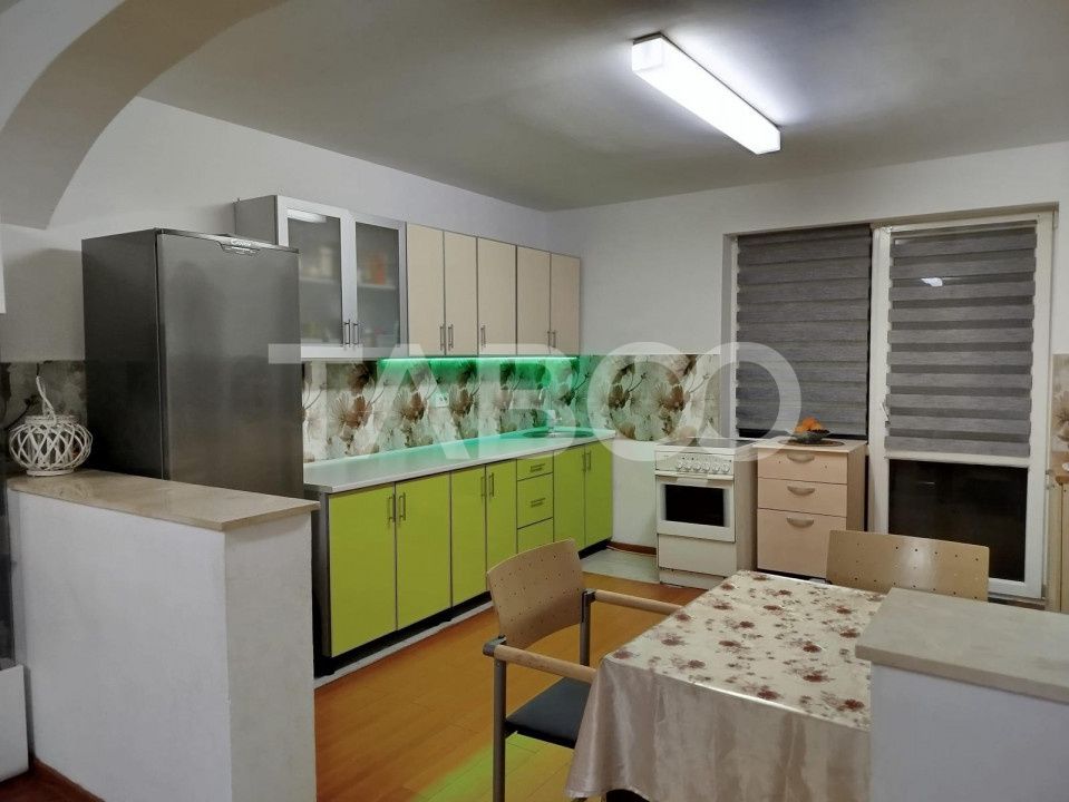 Casa de vanzare  cu garaj si curte 147 mpu in Sura Mare Sibiu – fotografia 3 din 11