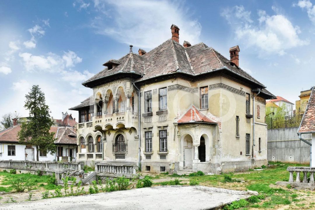 Vila interbelica isi asteapta cu speranta tacuta noul proprietar – fotografia 5 din 11