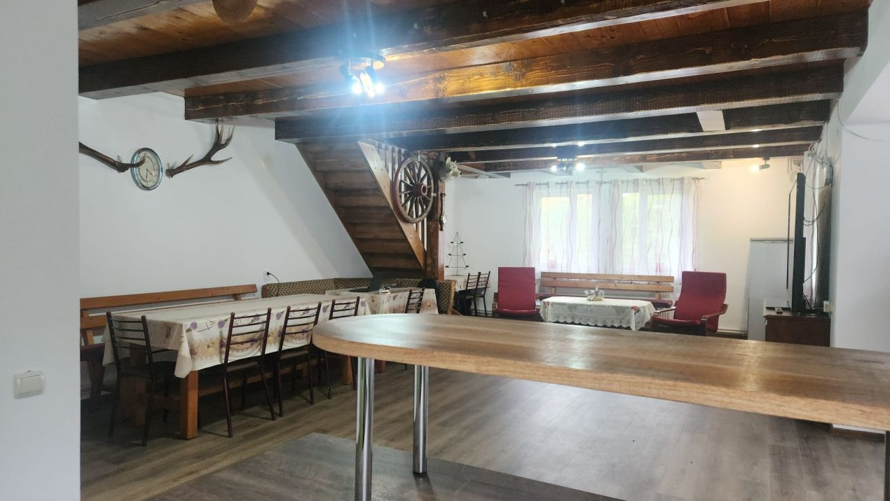 CASA DE VACANTA- VALEA AVRIGULUI-DE VANZARE – fotografia 7 din 9