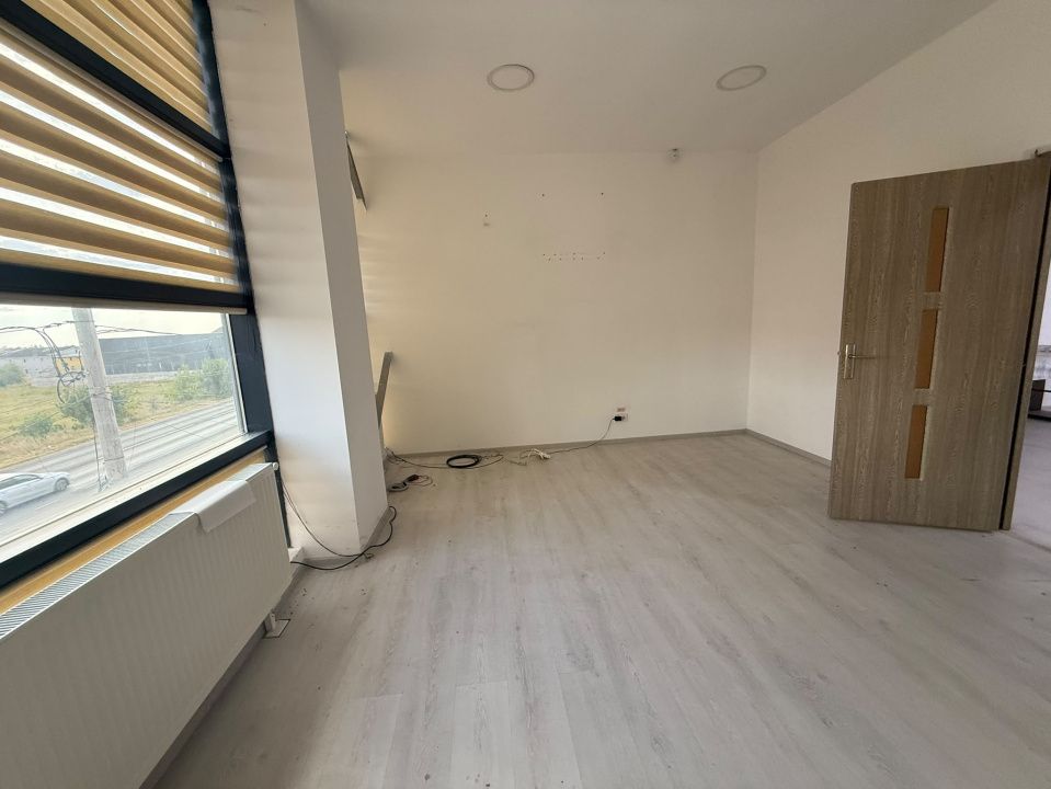 Hala + Birouri, 1580 mp, Zona Industriala Aeroport, Pielesti – fotografia 3 din 8