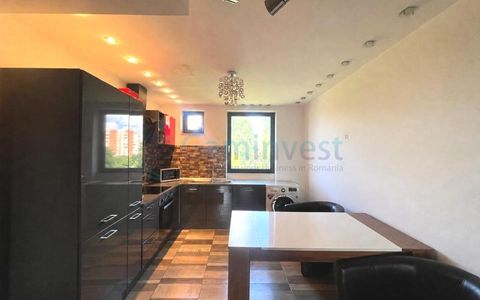 Apartament de vanzare in Oradea, cu 4 camere, 98 mp utili, zona Splaiul Crisanei