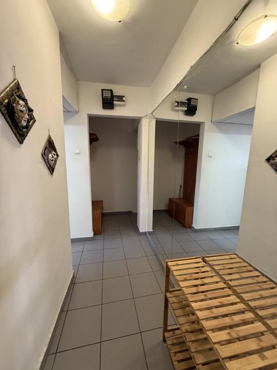 Apartament cu o camera, etaj 3, bloc izolat - Olimpia Stadion – fotografia 4 din 8