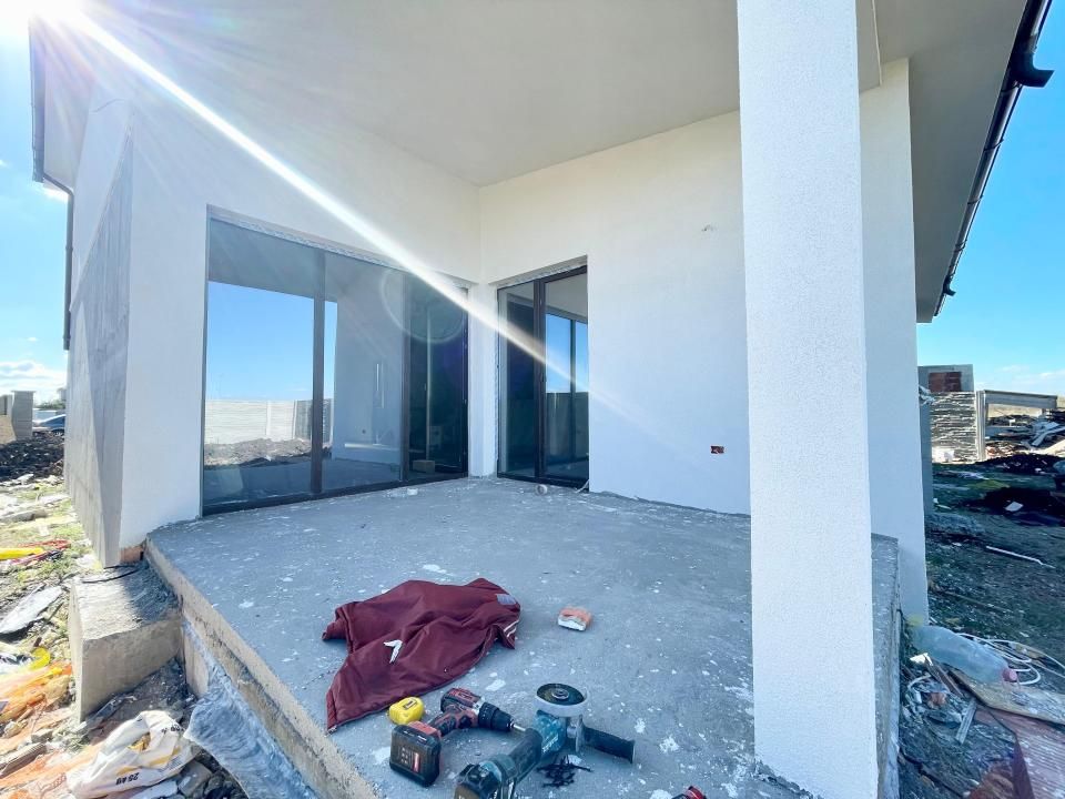 Duplex cu 3 dormitoare, predare la cheie - Mosnita Veche – fotografia 12 din 13