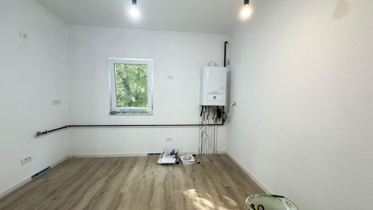 Apartament cu 3 camere, decomandat, 65mp, etaj 1 - zona Dambovita – fotografia 8 din 18