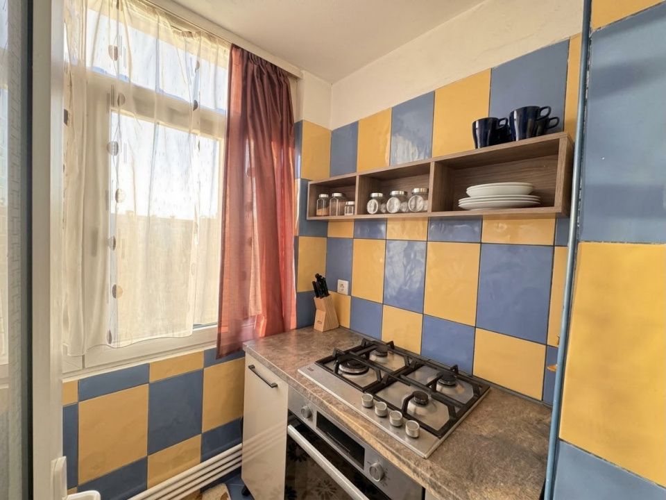 Apartament 2 camere decomandat de vânzare zona Poarta 6 – fotografia 5 din 7