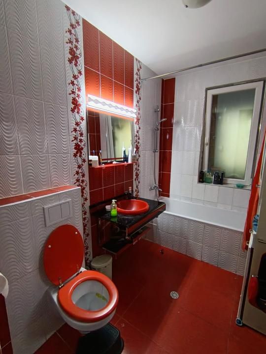 Apartament 3 camere decomandat, 77 mp + balcon, parcare subterană – fotografia 6 din 8