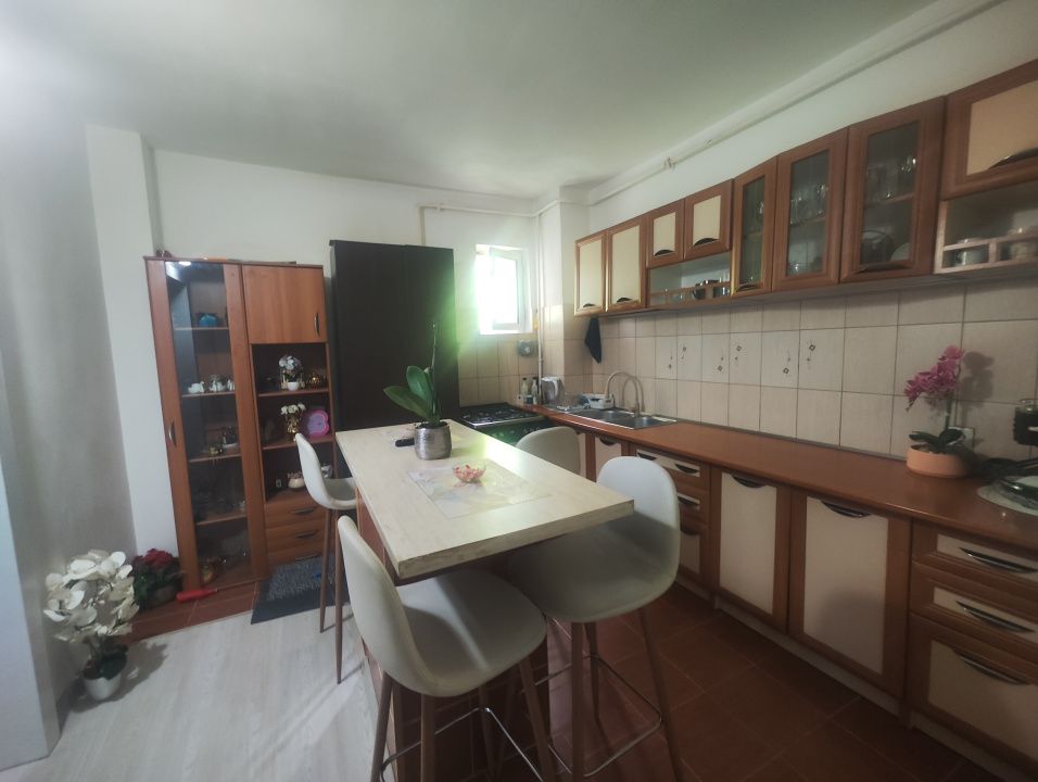 Casa 4 camere, teren 397 mp, Craiova, zona IPJ Dolj – fotografia 9 din 13