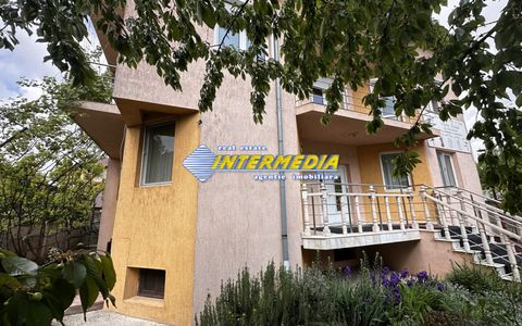 Vanzare Casa D+P+2E+Pod cu 10 camere, garaj si curte în zona Cetate, Alba Iulia