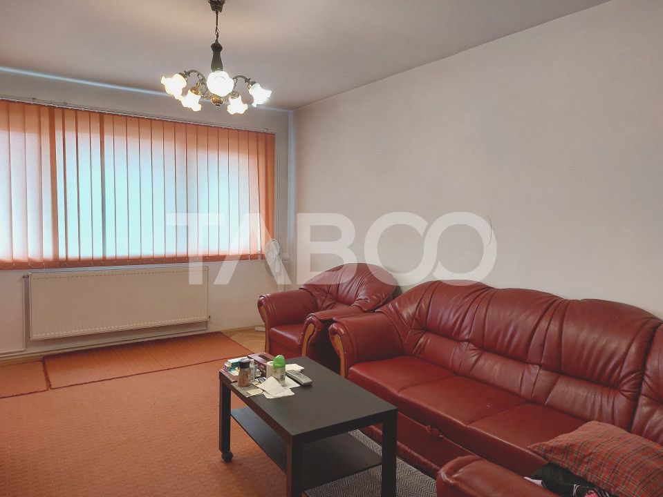 Apartament 2 camere de inchiriat balcon 12mp Mihai Viteazu Sibiu – fotografia 1 din 10