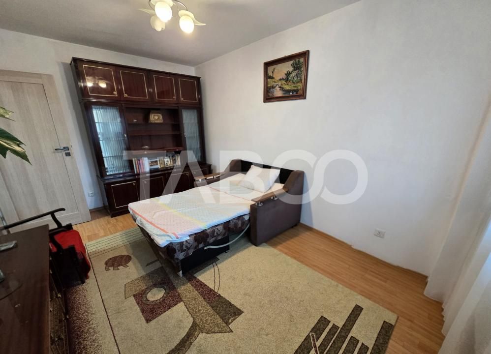 Apartament decomandat mobilat balcon pivnita zona Mihai Viteazul Sibiu – fotografia 12 din 13