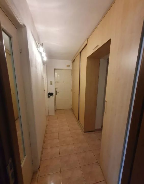 Apartament 3 camere -  decomandat – fotografia 16 din 19