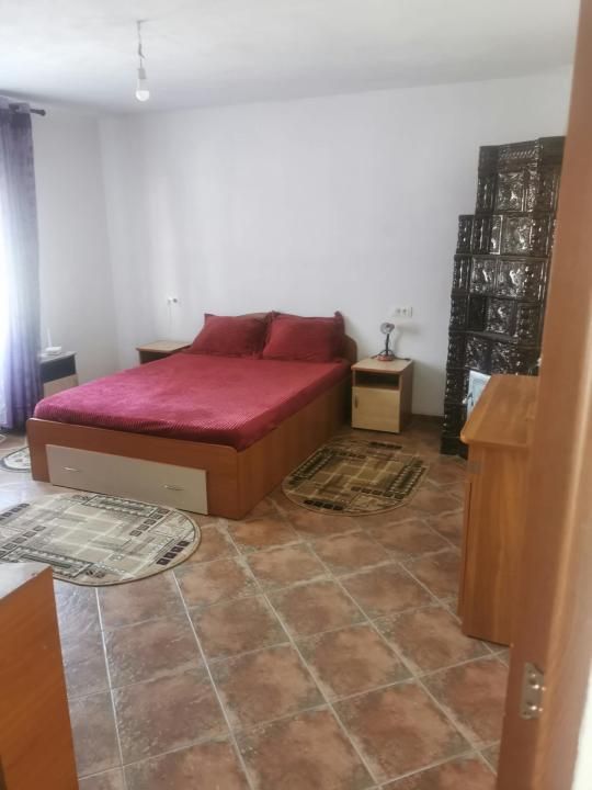 Casă spațioasă de închiriat în Ungureni – Dambovita – fotografia 7 din 24