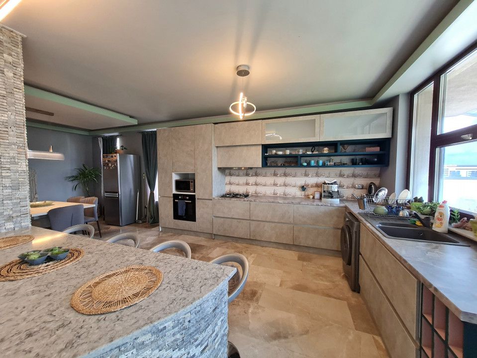 Apartament superb cu 3 camere de inchiriat, terasa si curte, parcare – fotografia 8 din 16
