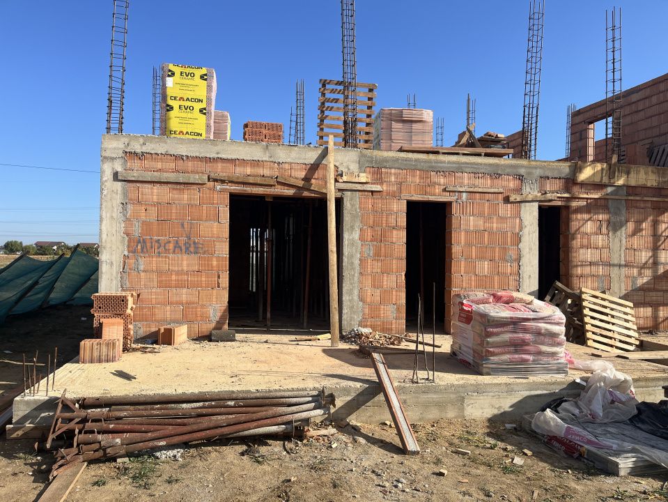 Duplex 5 camere, despartit prin camera tehnica NOU, Calea Medves – fotografia 8 din 9