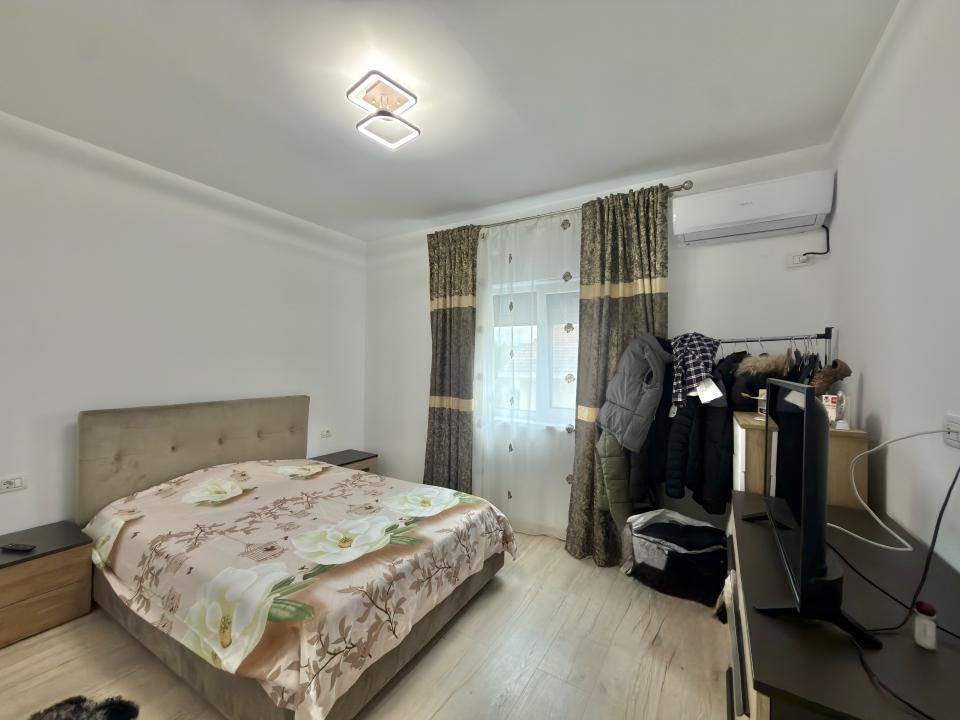 Duplex cu 5 camere, 140mp utili, 300mp teren in Utvin – fotografia 7 din 18