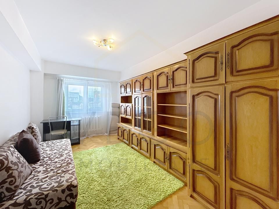 3 camere decomandate, balcon, zona Centrala - Piata Cipariu-Fac.Drept – fotografia 5 din 15