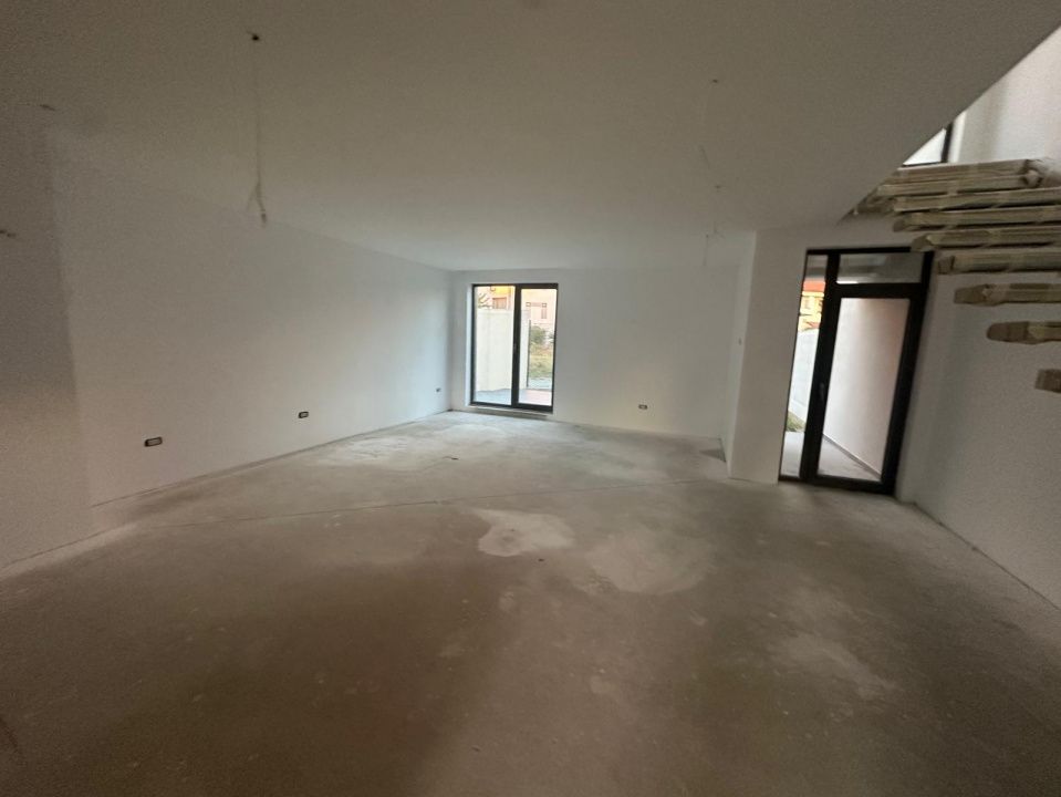 Vilă premium pe malul lacului | in zona Mamaia Nord | 0% Comision – fotografia 13 din 16