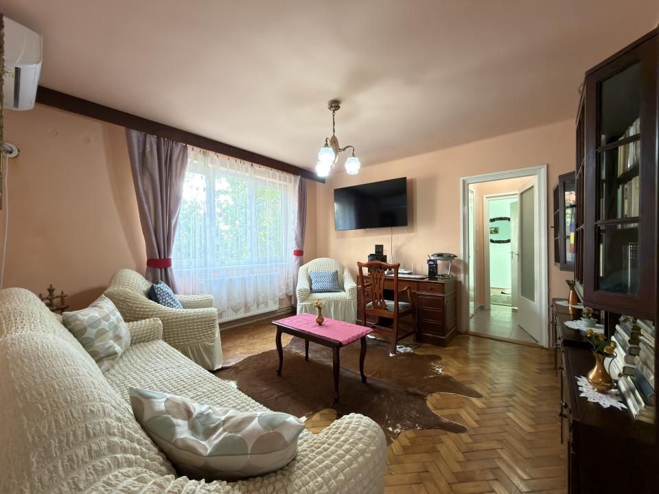 Apartament 2 camere, etaj 1, 45 mp - zona Circumvalatiunii – fotografia 1 din 12