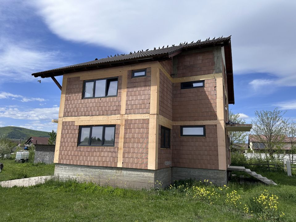 CASA 5 CAMERE I ALBA IULIA I TEREN 1500 MP I SEMIFINISATA I TOATE UTILITATILE I – fotografia 2 din 4