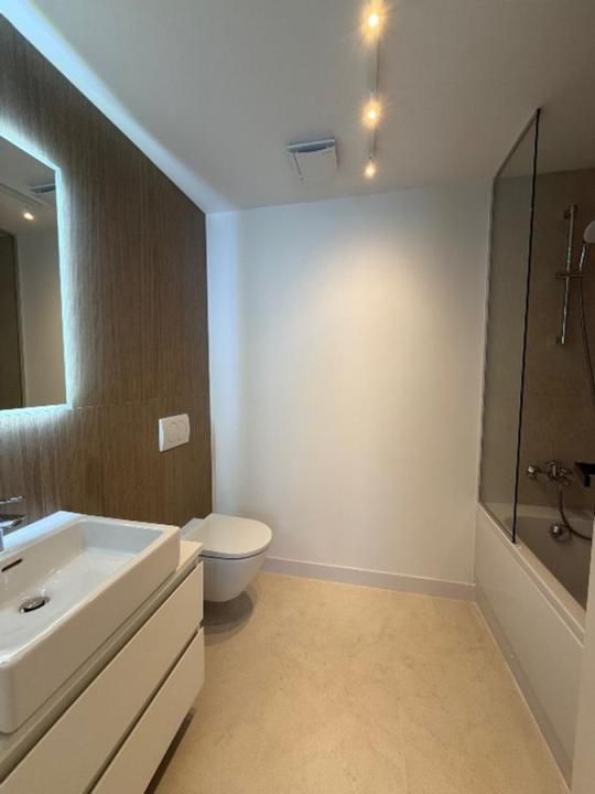 3 Camere de inchiriat | Bucurestii Noi | 2 Bai | 2x Parcare | Metrou – fotografia 13 din 14