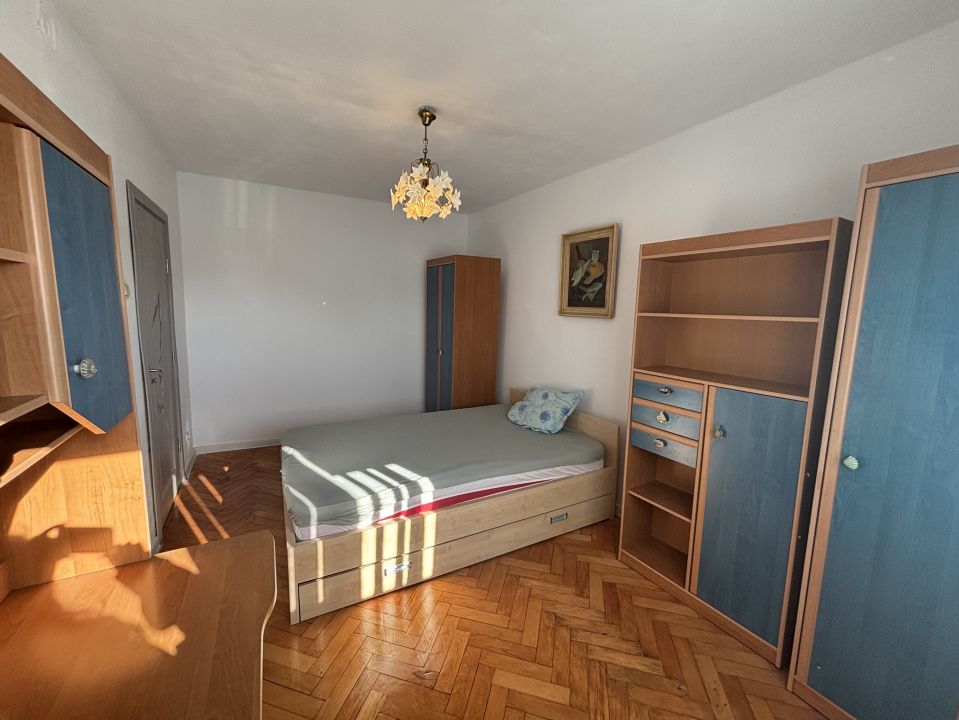 Apartament de inchiriat cu 3 camere in zona Dambovita – fotografia 9 din 17