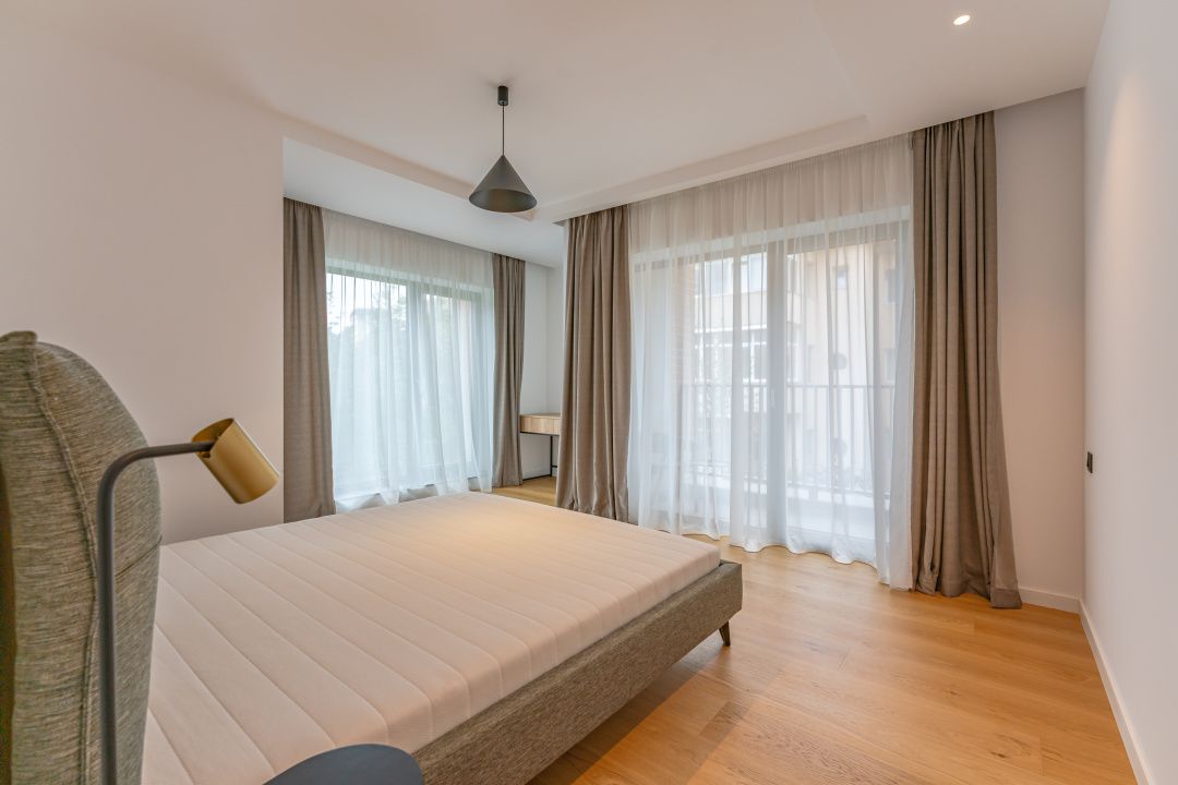 Închiriere apartament modern 3 camere cu vedere superbă Brașov – fotografia 8 din 14