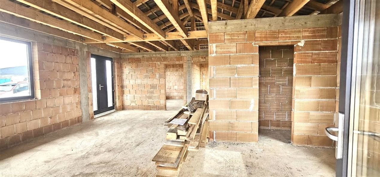 CASA NOUA PE UN NIVEL COCHETA I 75 MP I ALBA IULIA ZONA MICESTI I – fotografia 9 din 13