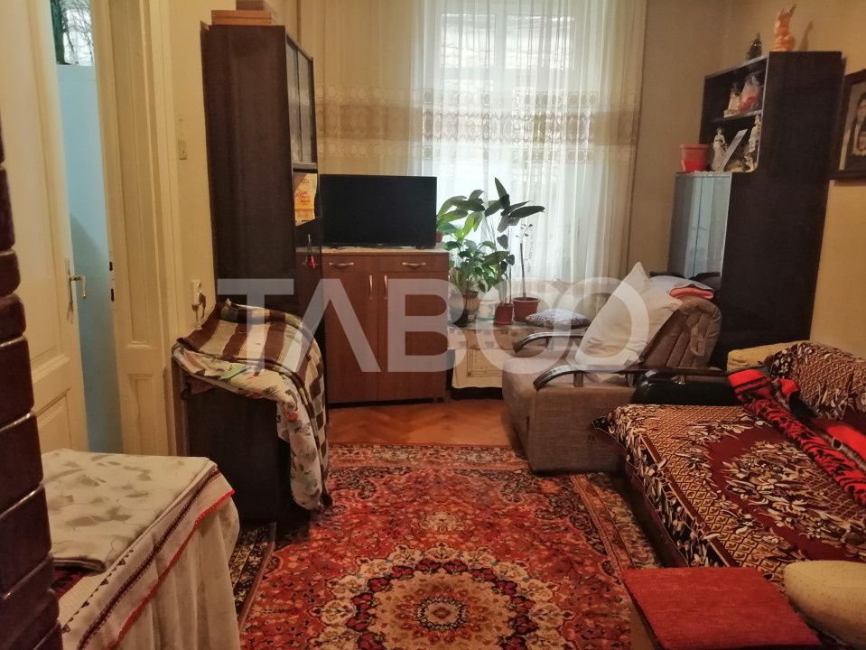 Apartament de vanzare la casa 2 camere zona Orasul de Jos Sibiu – fotografia 3 din 6