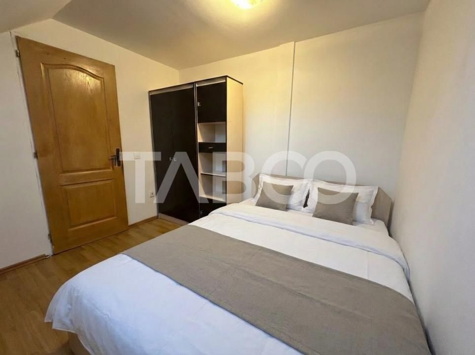 Apartament la mansarda de vanzare 4 camere decomandate Rahovei – fotografia 3 din 10
