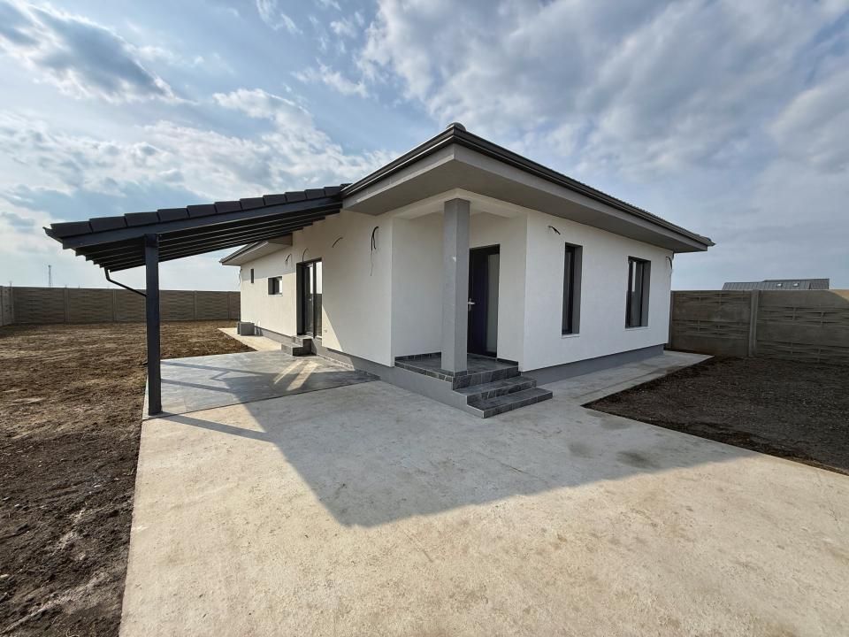 Casa individuala, 4 camere, 105 utili, 580 teren- Sanmihaiu Roman 0% – fotografia 2 din 27