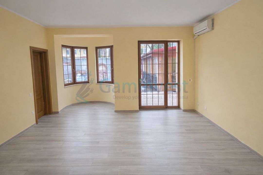 Cladire pentru birouri, cabinete sau spatiu comercial ultracentral, Oradea – fotografia 7 din 20